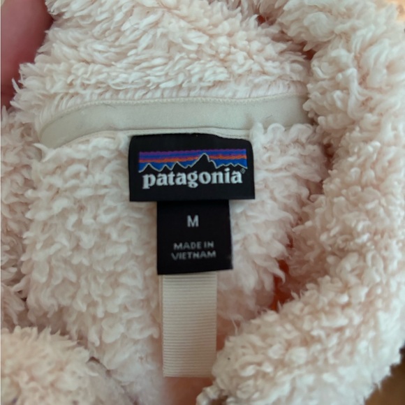 Patagonia zip up - Picture 2 of 2